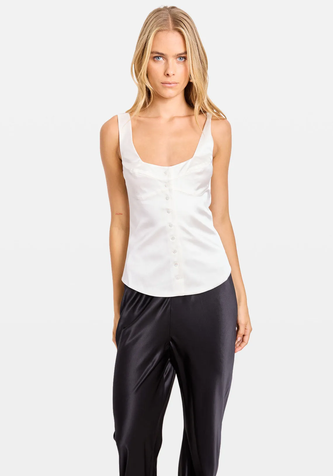 BUTTON DOWN VEST OPTIC WHITE