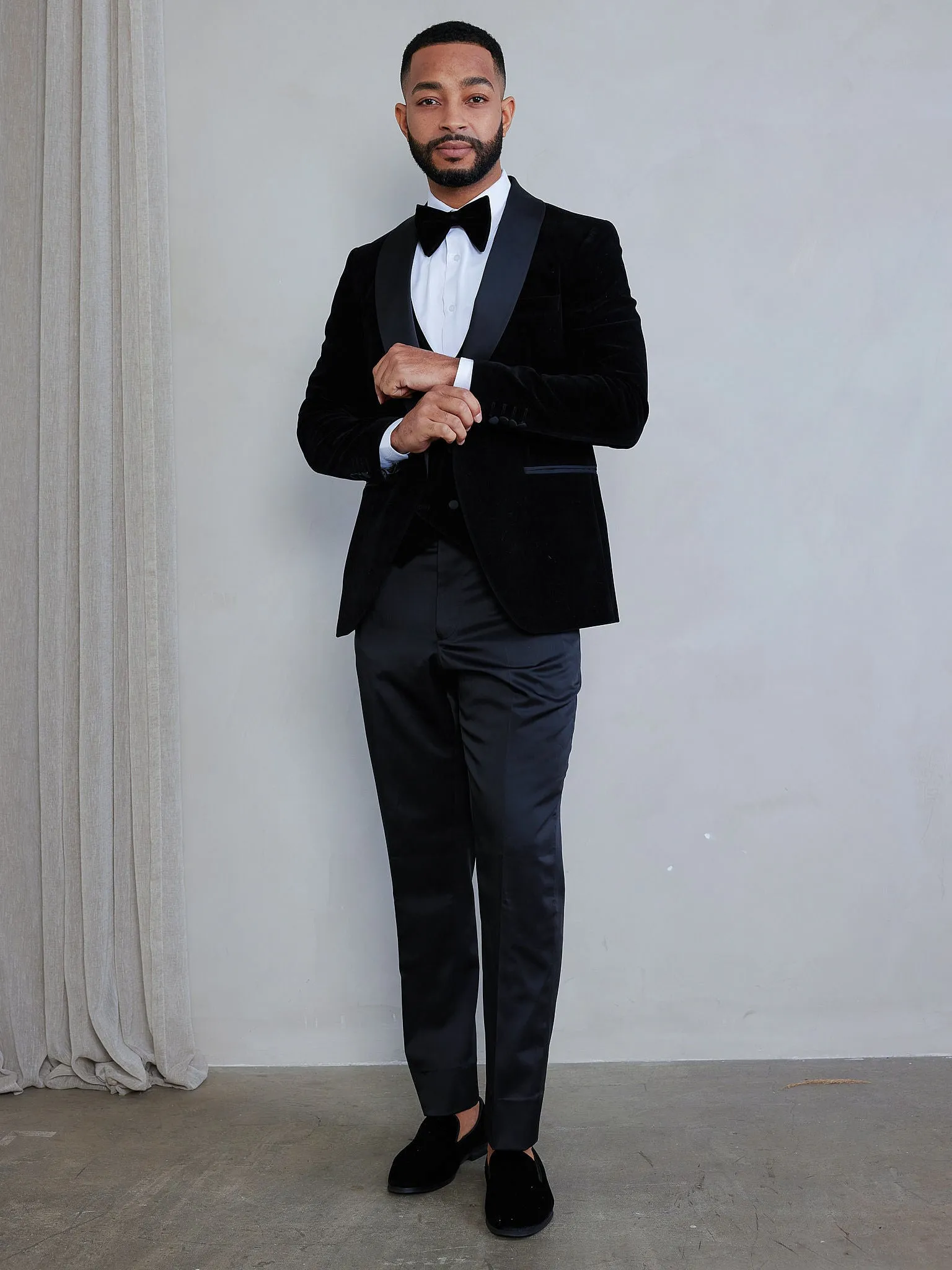 OMC Signature 3-Piece Black Men's Velvet Shawl Lapel Slim Fit Tuxedo Set