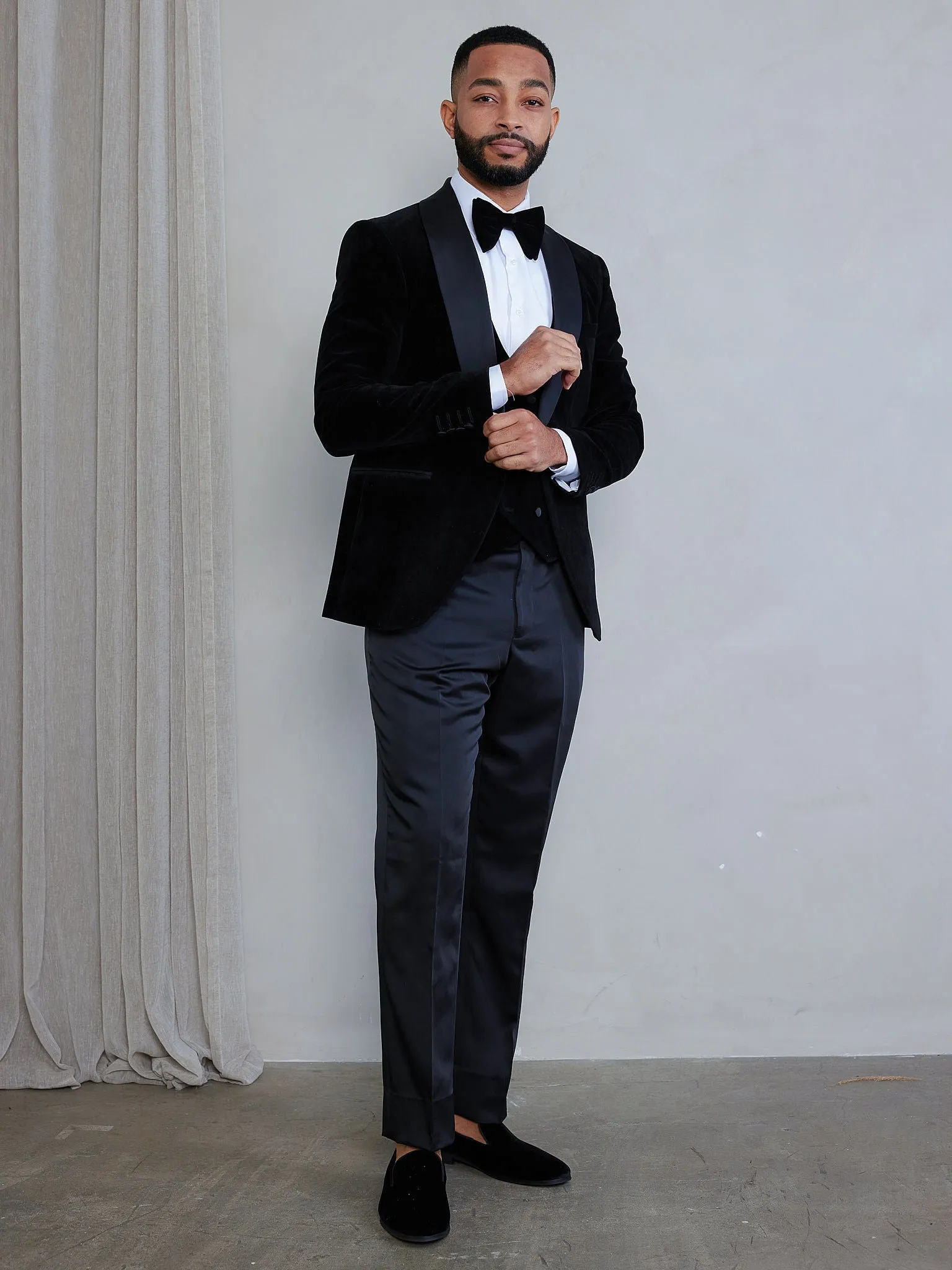 OMC Signature 3-Piece Black Men's Velvet Shawl Lapel Slim Fit Tuxedo Set