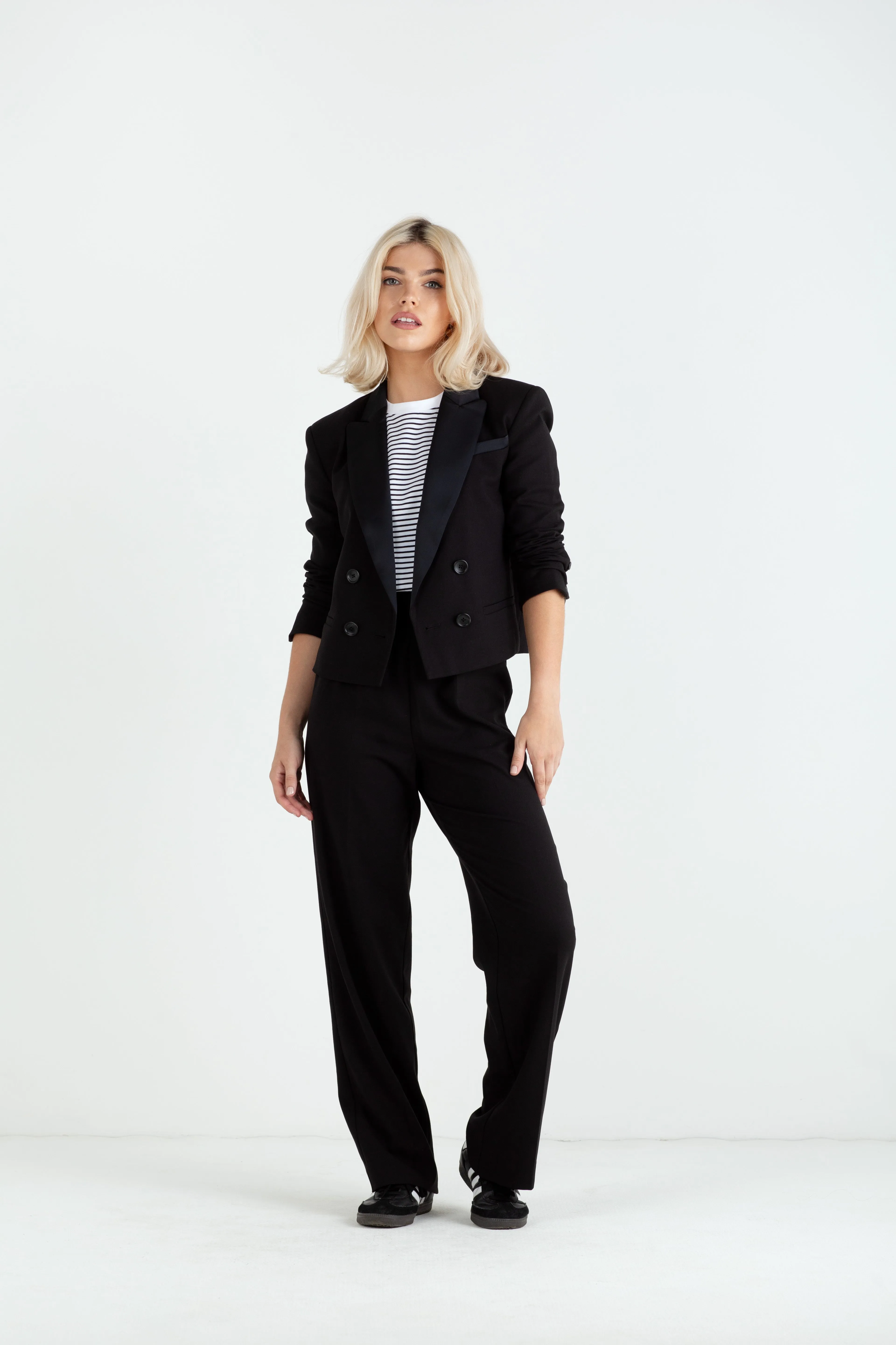 "The Tori" - Crop Blazer (Black)