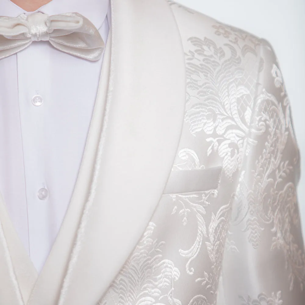 White Floral Velvet Lapel Avanti Milano Tuxedo QUE 20